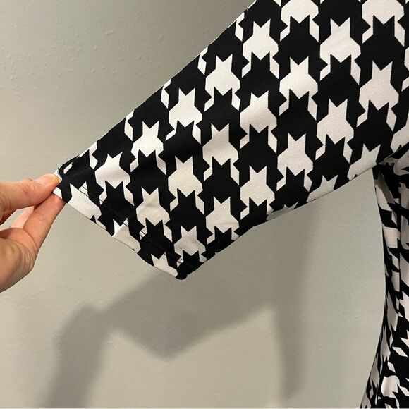 Kiara Elegant long sleeve Black and White Houndstooth Dress size extra large - Picture 3 of 13